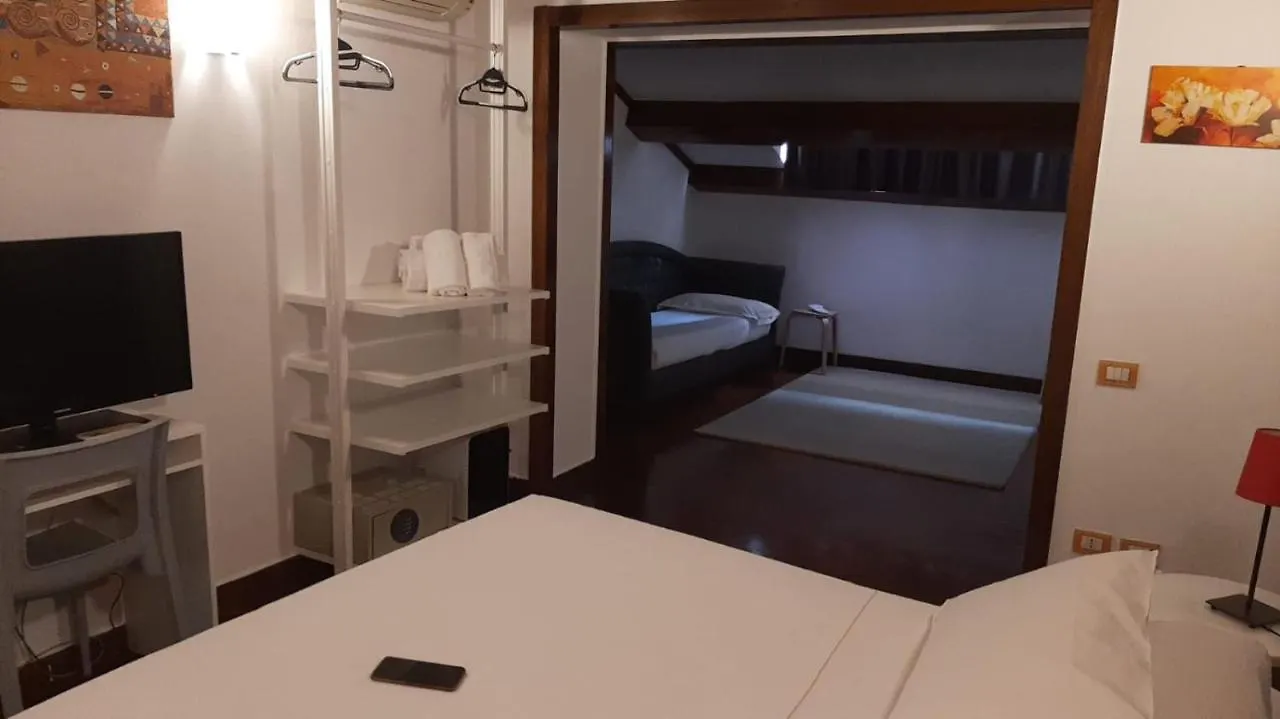 Suite Artis Barberini Roma